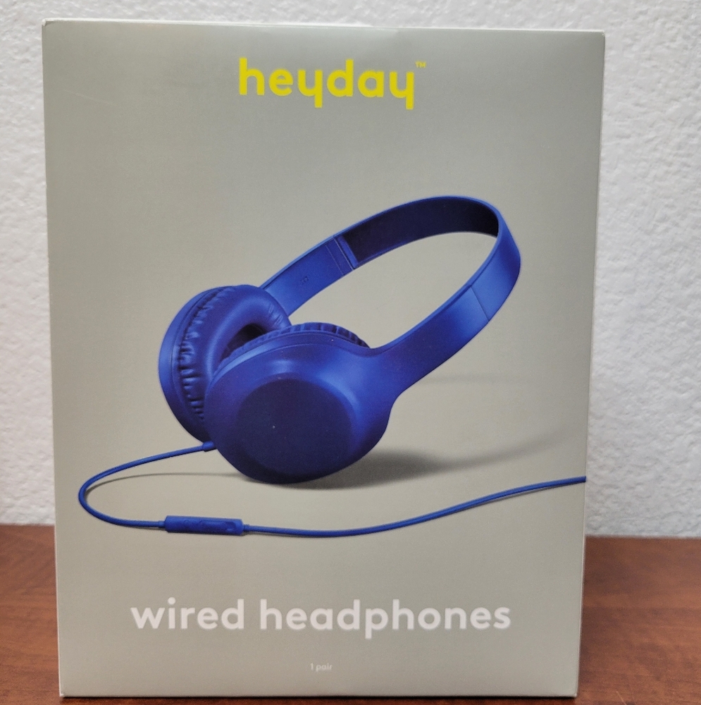 Heyday Vibrant Blue Wired Headphones NIB